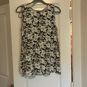 Loft black and white lose summer top